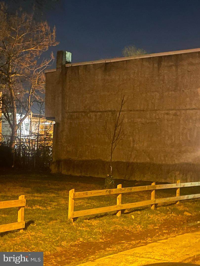 5048 Ogden Street - Photo 1