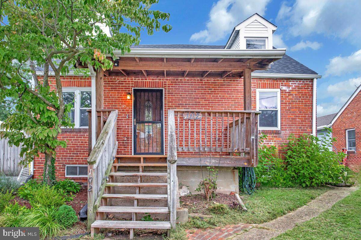 102 Kent Road - Photo 1