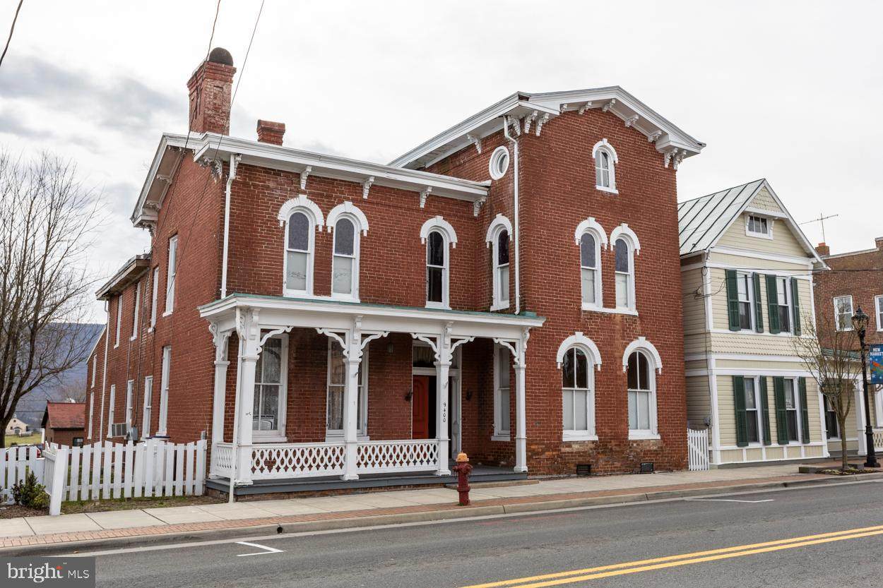 9400 Congress Street - Photo 1