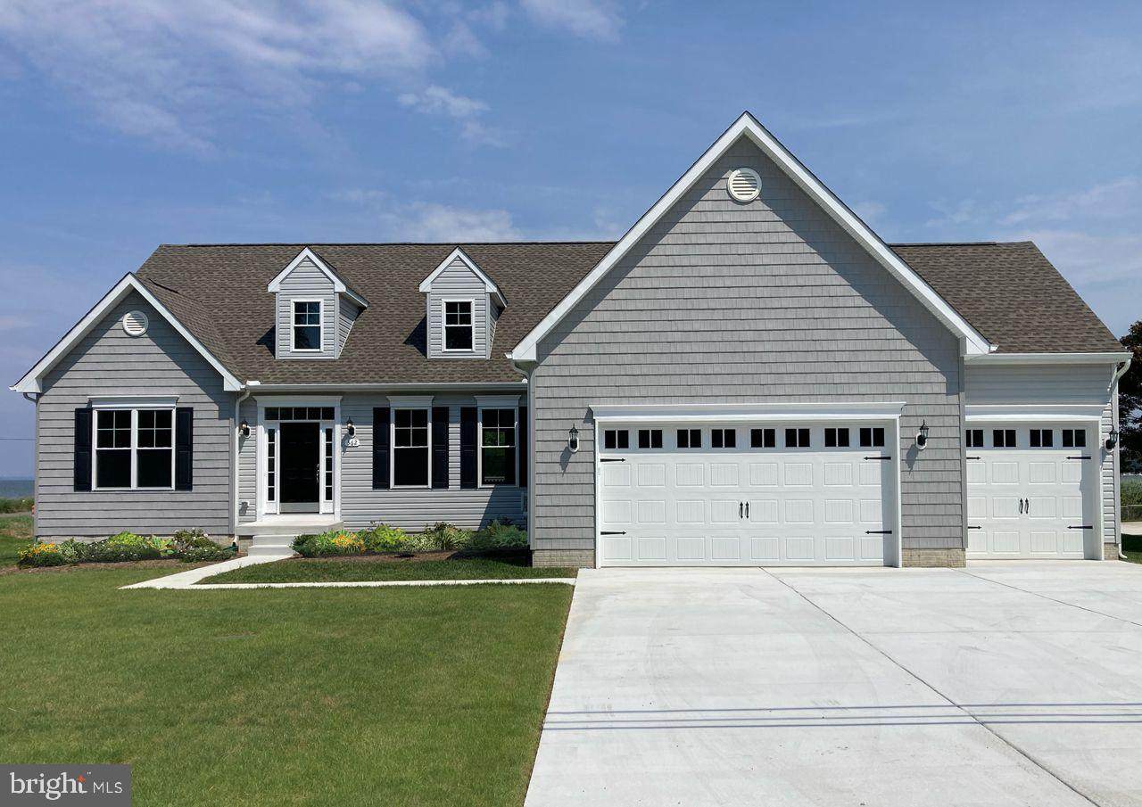 312 Queens Colony High Road - Photo 1