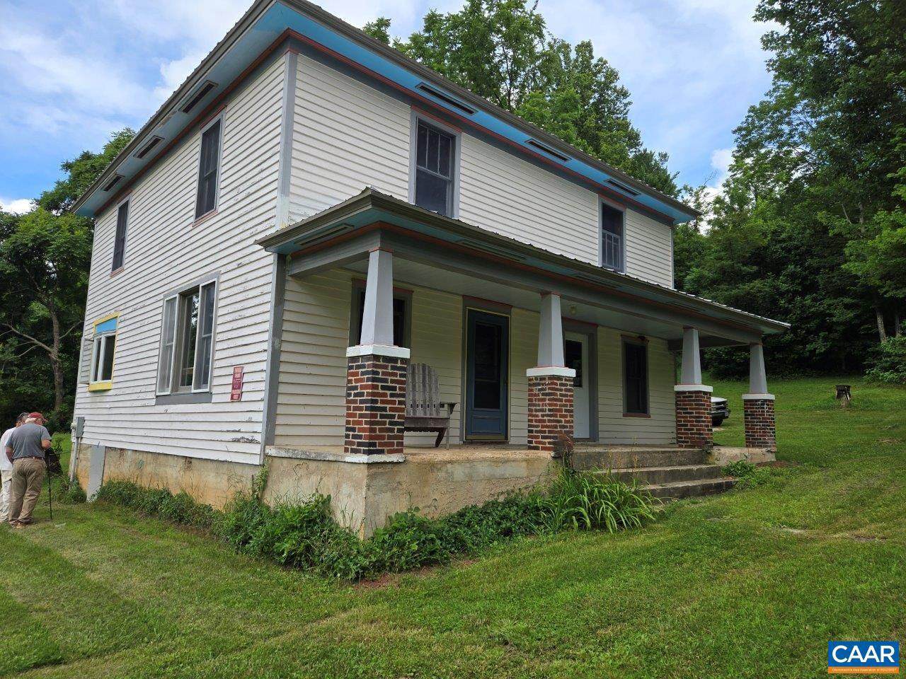 8947 Sugar Run Rd - Photo 1