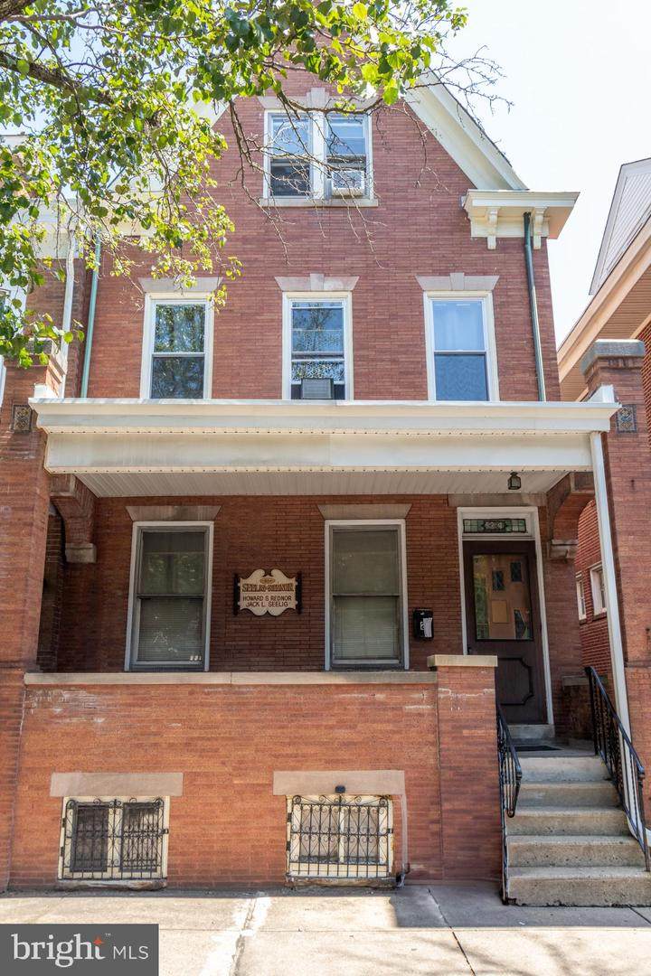 984 Broad Street - Photo 1