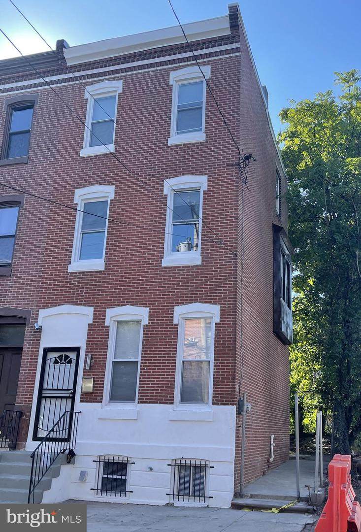 2046 20TH Street - Photo 1