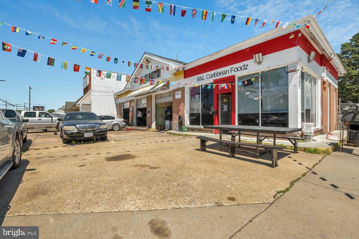 100 Nine Mile Road - Photo 1