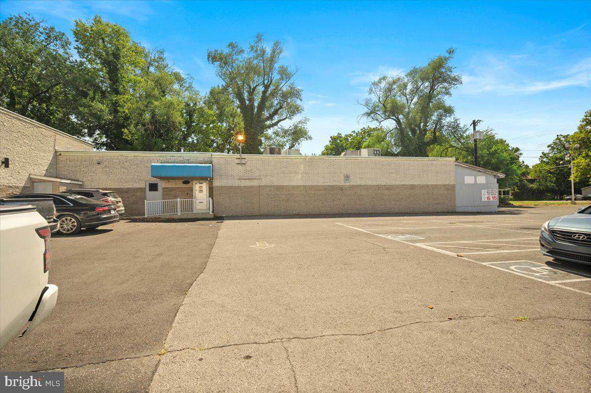 3485 Winchester Avenue - Photo 1