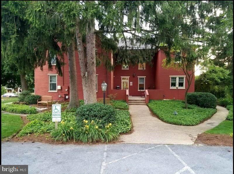 405 Chocolate Avenue - Photo 1