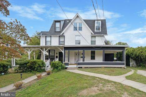 9 Hinckley Avenue - Photo 1