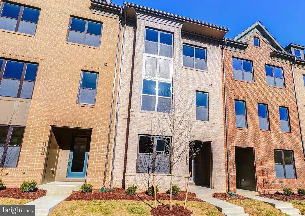 22954 Sullivans Cove Square - Photo 1