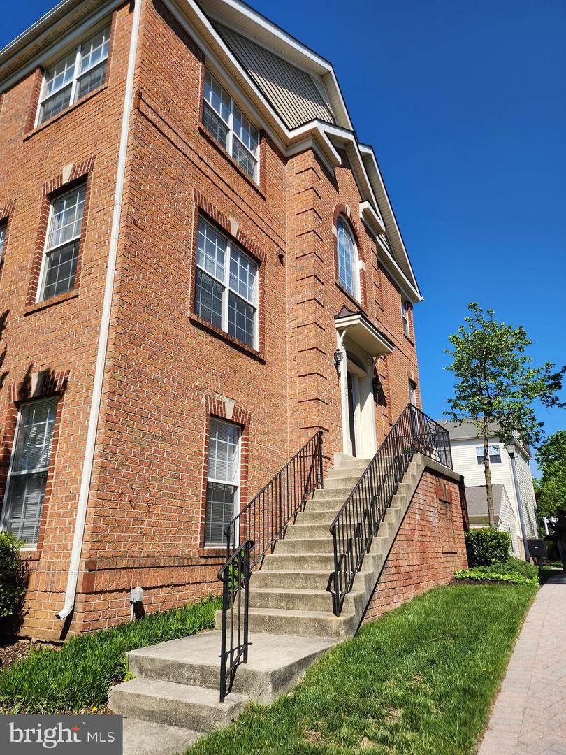 5206 Maries Retreat Drive - Photo 1