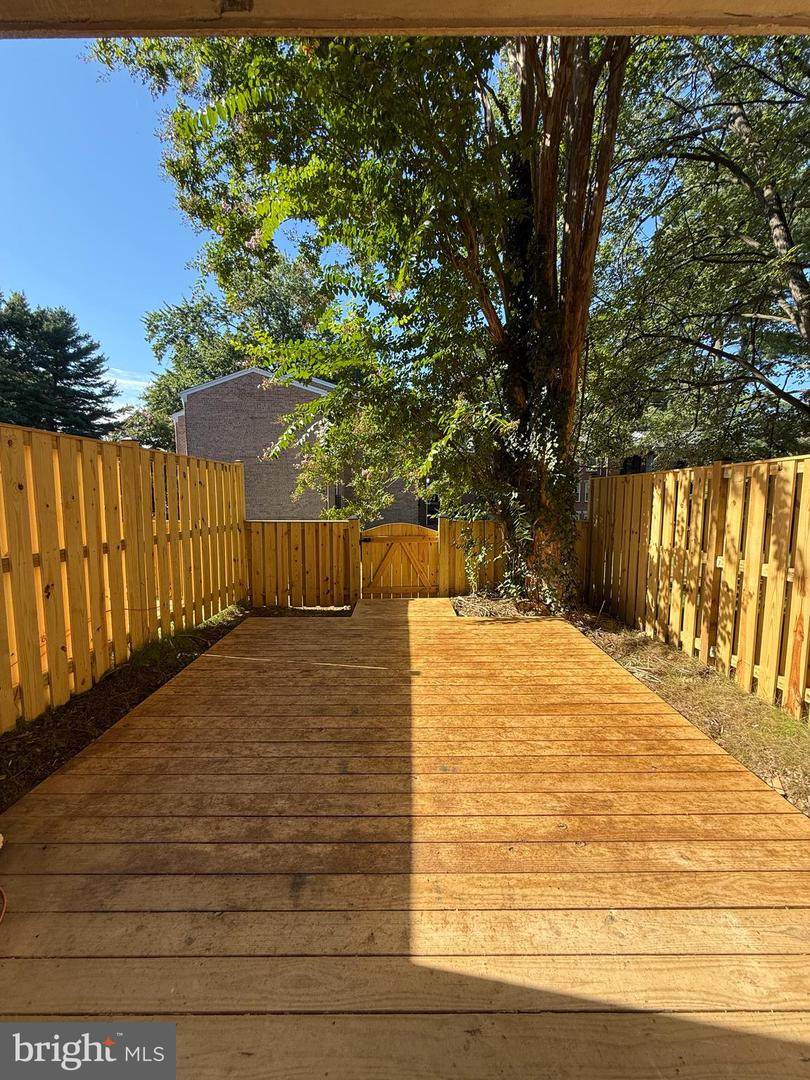 828 Quince Orchard Boulevard - Photo 1