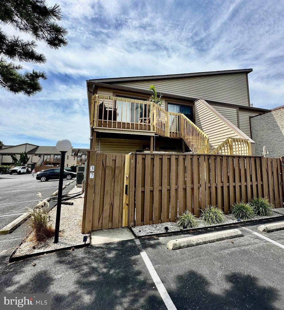 105 120TH Street - Photo 1