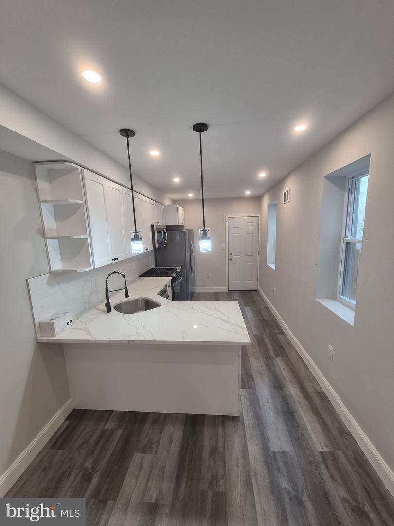 2442 Nicholas Street - Photo 1