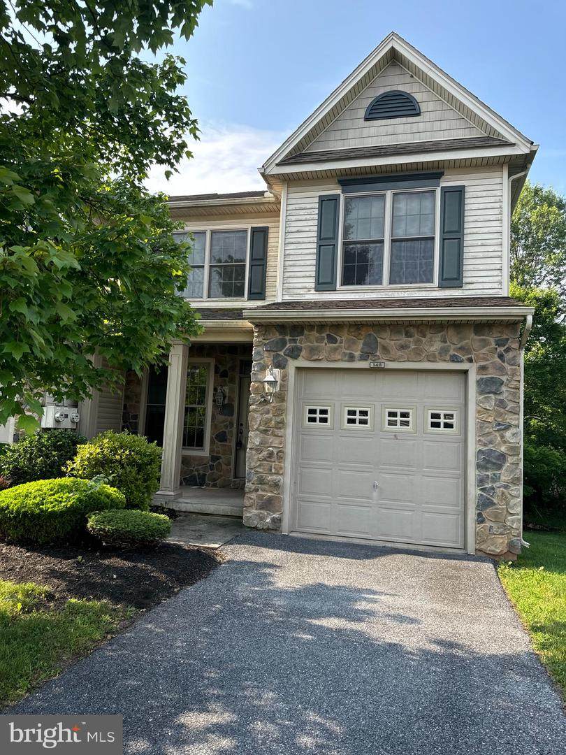 142 Scully Place - Photo 1