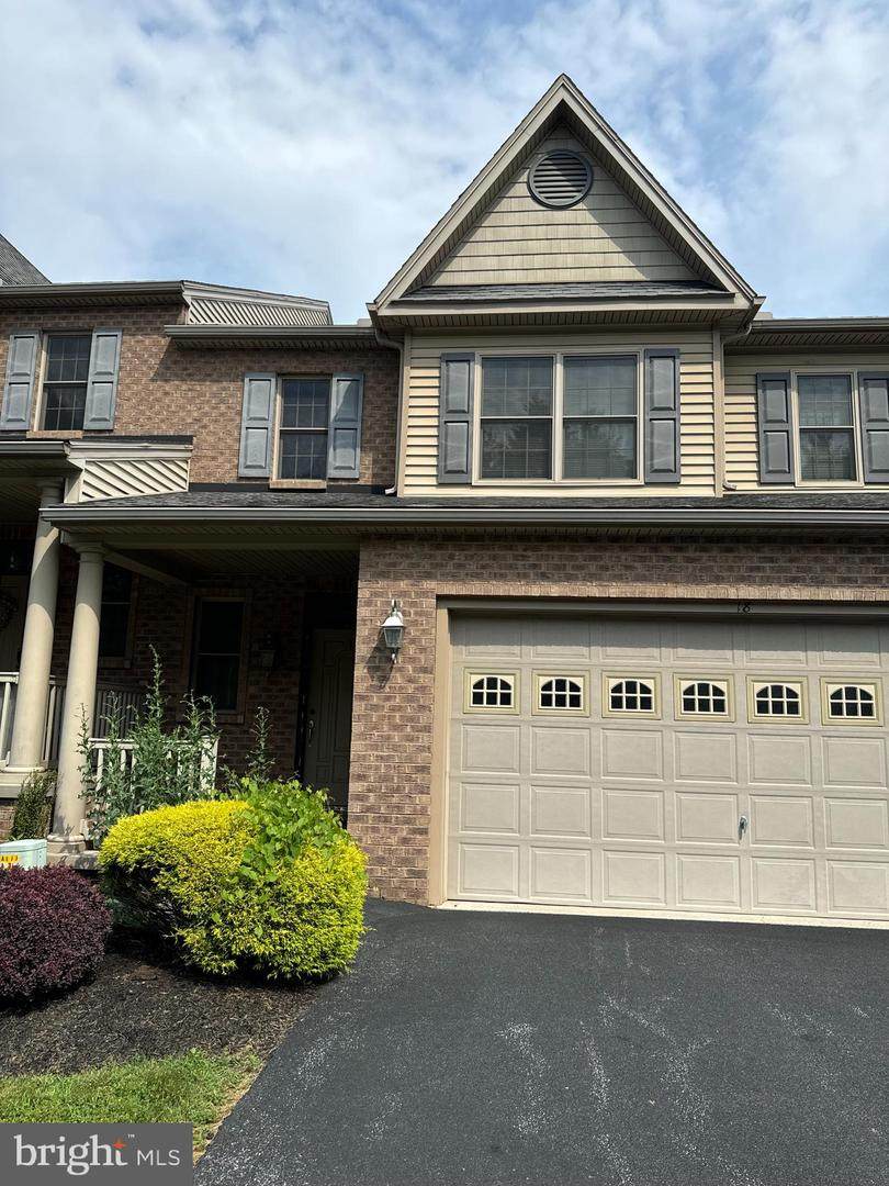 18 Kingswood Drive - Photo 1