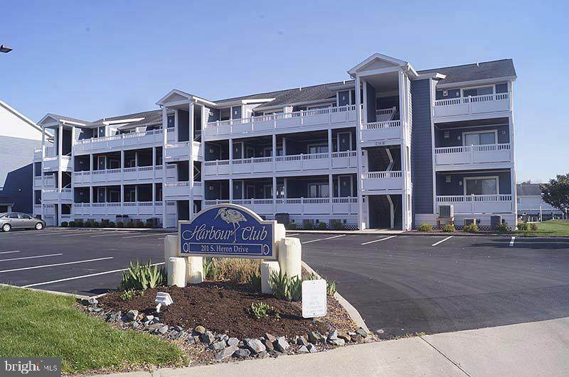 201 Heron Drive - Photo 1