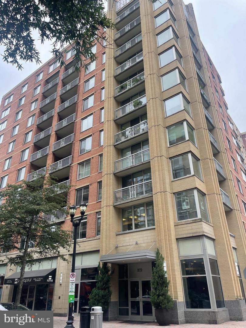 1020 Highland Street - Photo 1