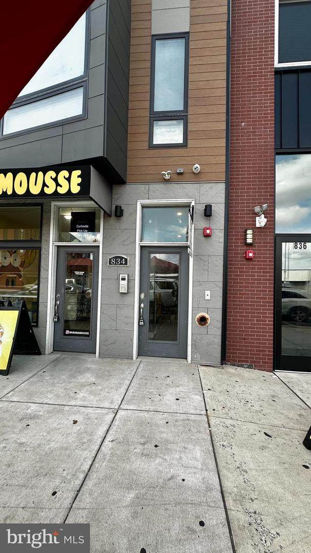 834 Broad Street - Photo 1