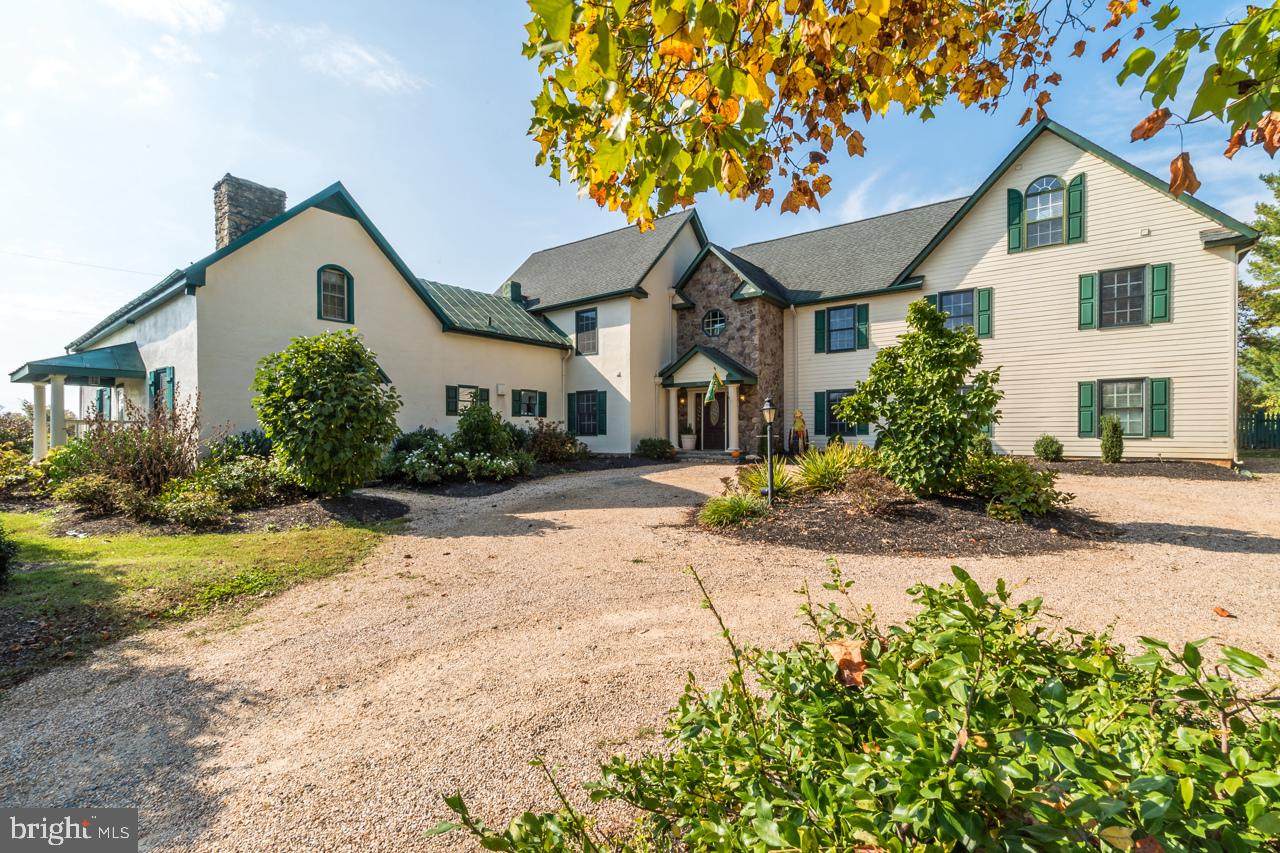 5024 Leeds Manor Road - Photo 1