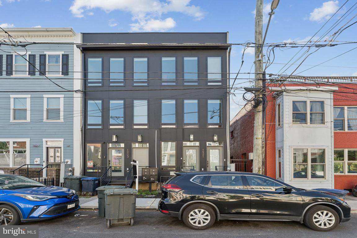 1921 Capitol Avenue - Photo 1