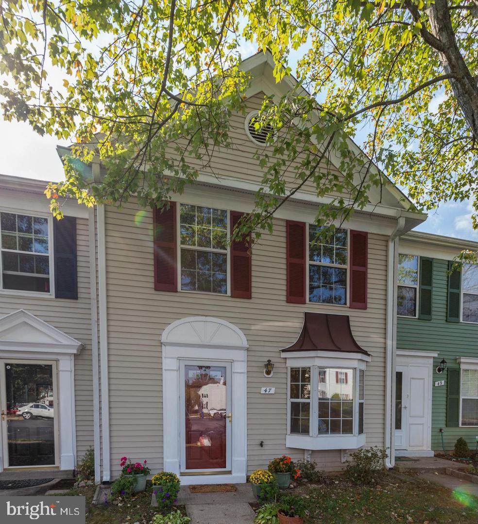 47 Quincy Court - Photo 1