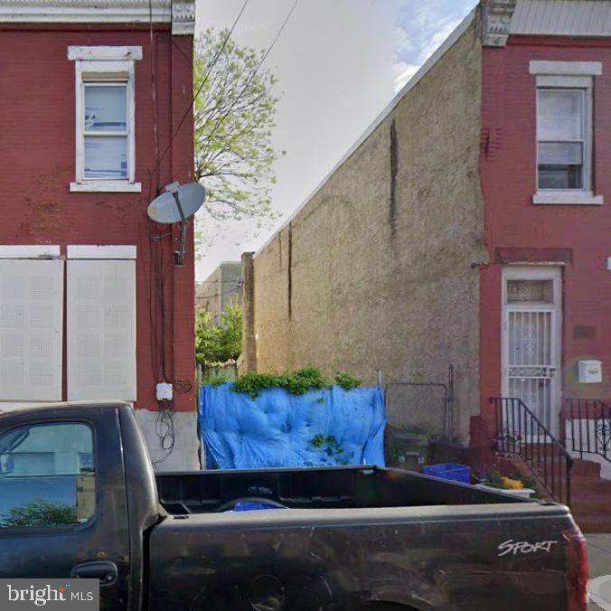 1937 Fontain Street - Photo 1