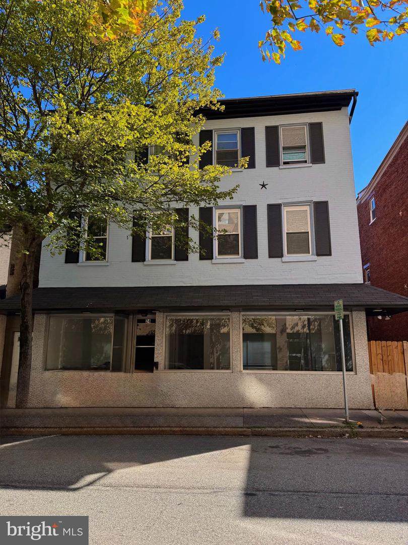 24 Charlotte Street - Photo 1