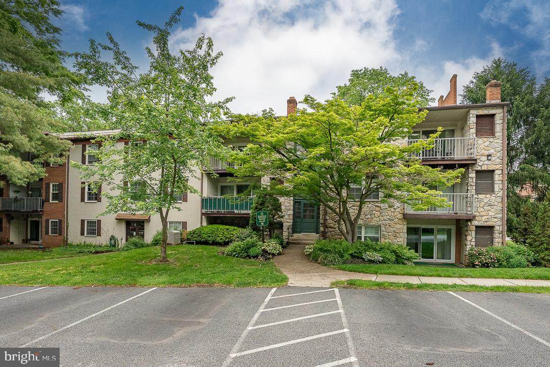 262 Drummers Lane - Photo 1