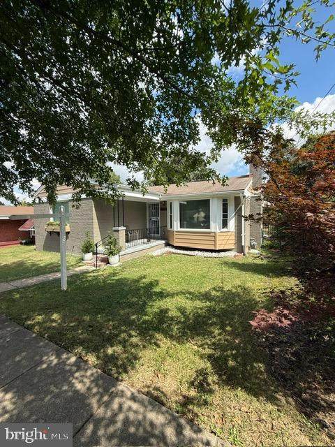 1112 Chaplin Street - Photo 1