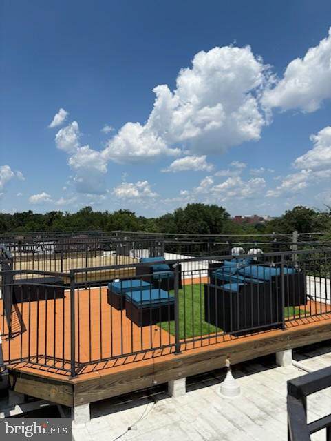 2507 Burns Street - Photo 1