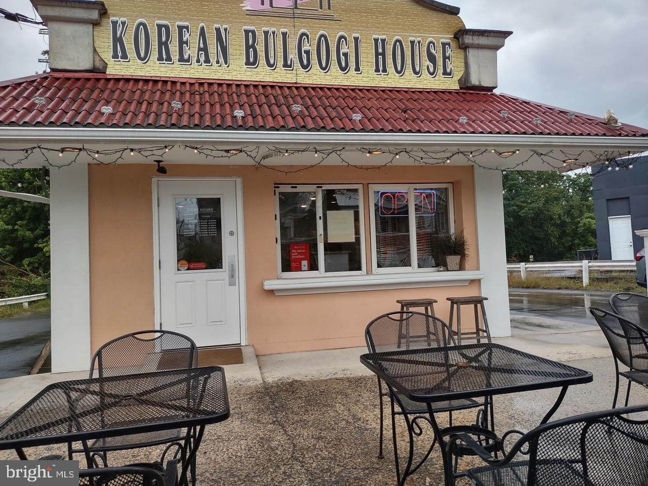 408 W Loudon Street - Photo 1