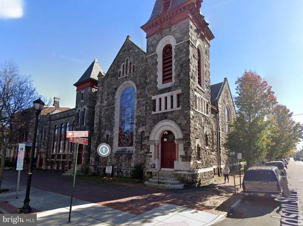 287 Hamilton Avenue - Photo 1