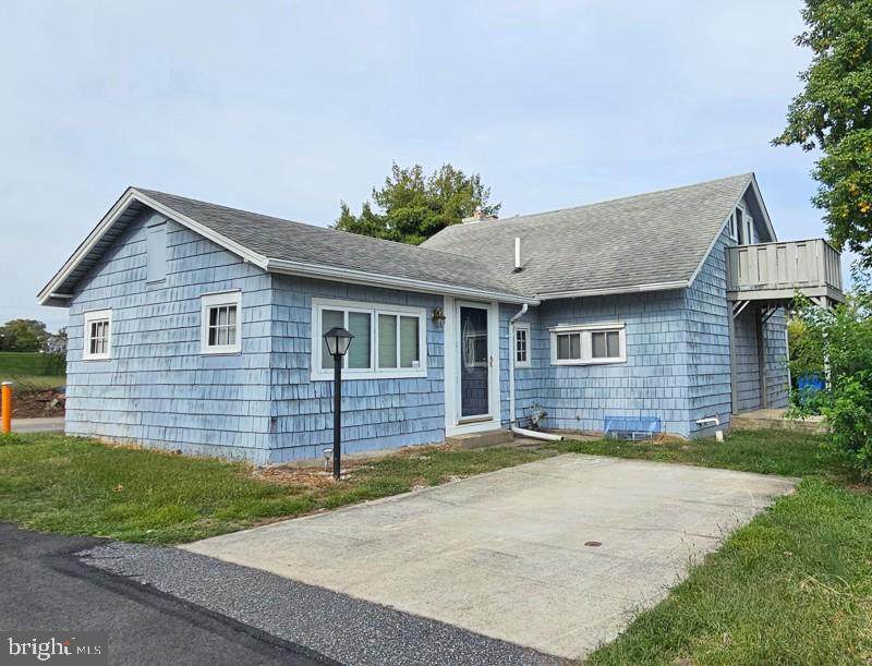 18 Princeton Avenue - Photo 1