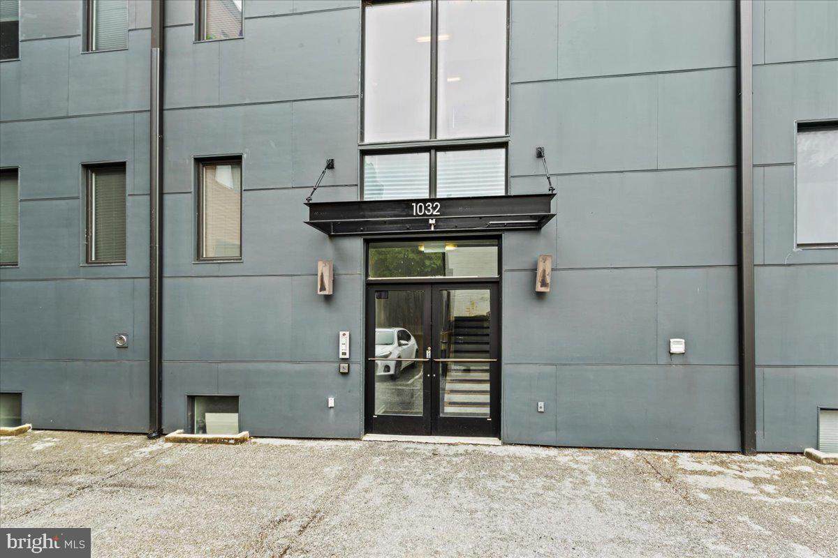 1032 Otis Street - Photo 1