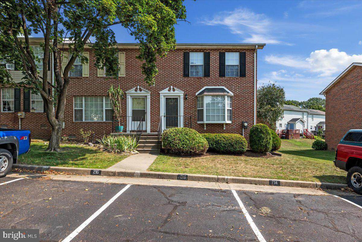 214 Waterford Lane - Photo 1