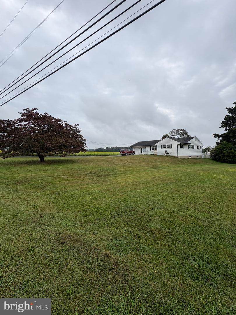 148 Amwellbury Road - Photo 1