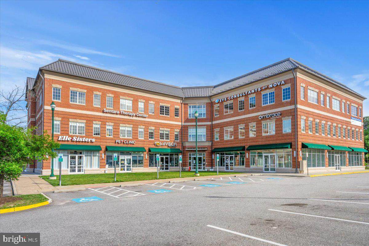 4565 Daisy Reid Avenue - Photo 1