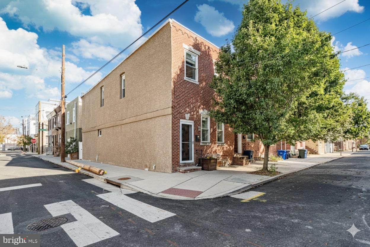 2624 Almond Street - Photo 1