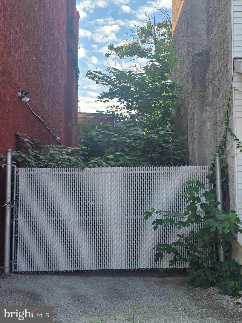 4504 Westminster Avenue - Photo 1