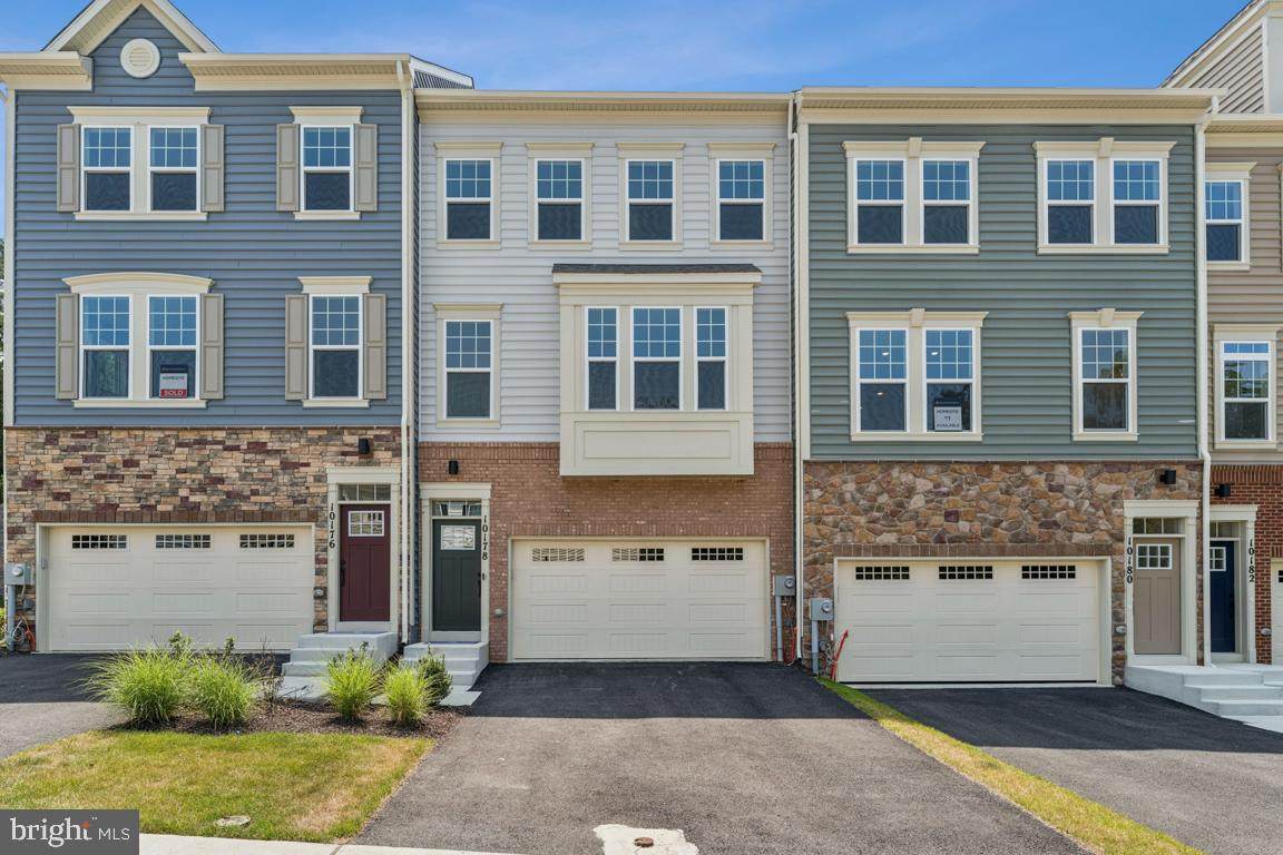 10182 Kings Grove Way - Photo 1