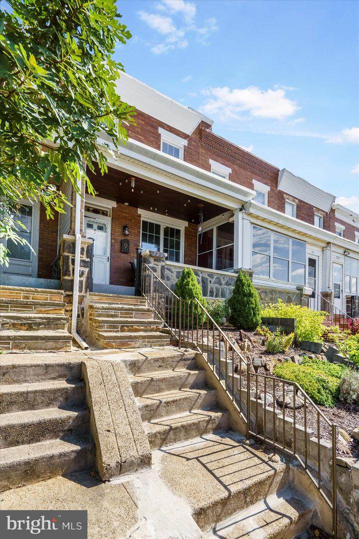 723 Oldham Street - Photo 1