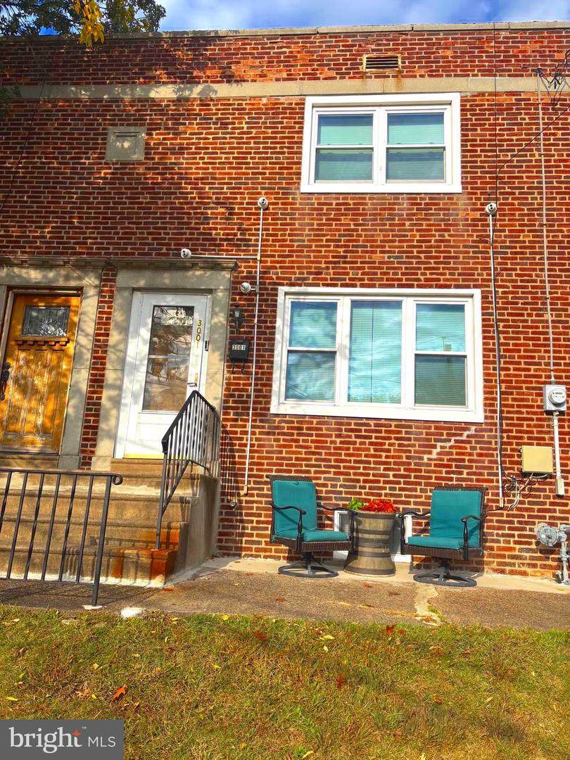 3001 Royden Street - Photo 1