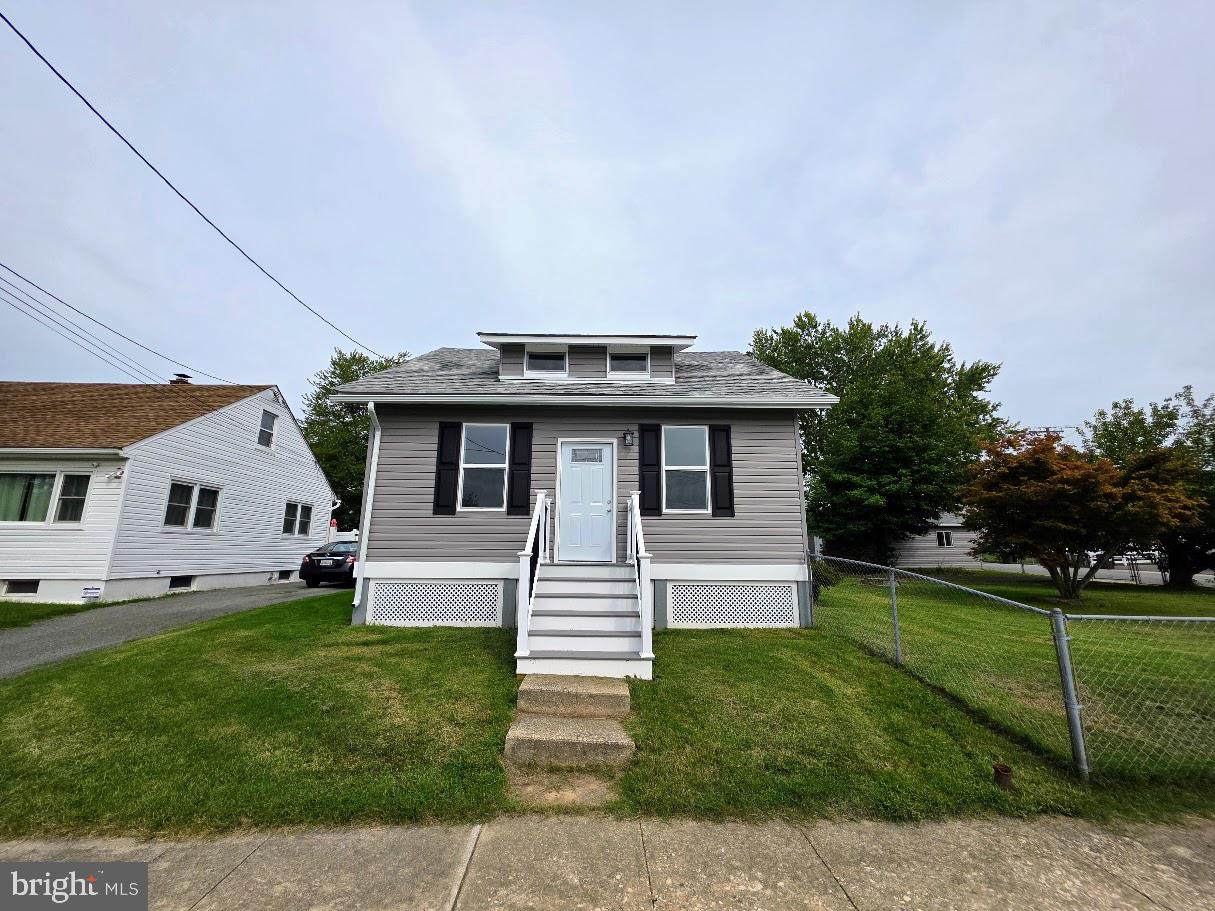 612 Arch Street - Photo 1