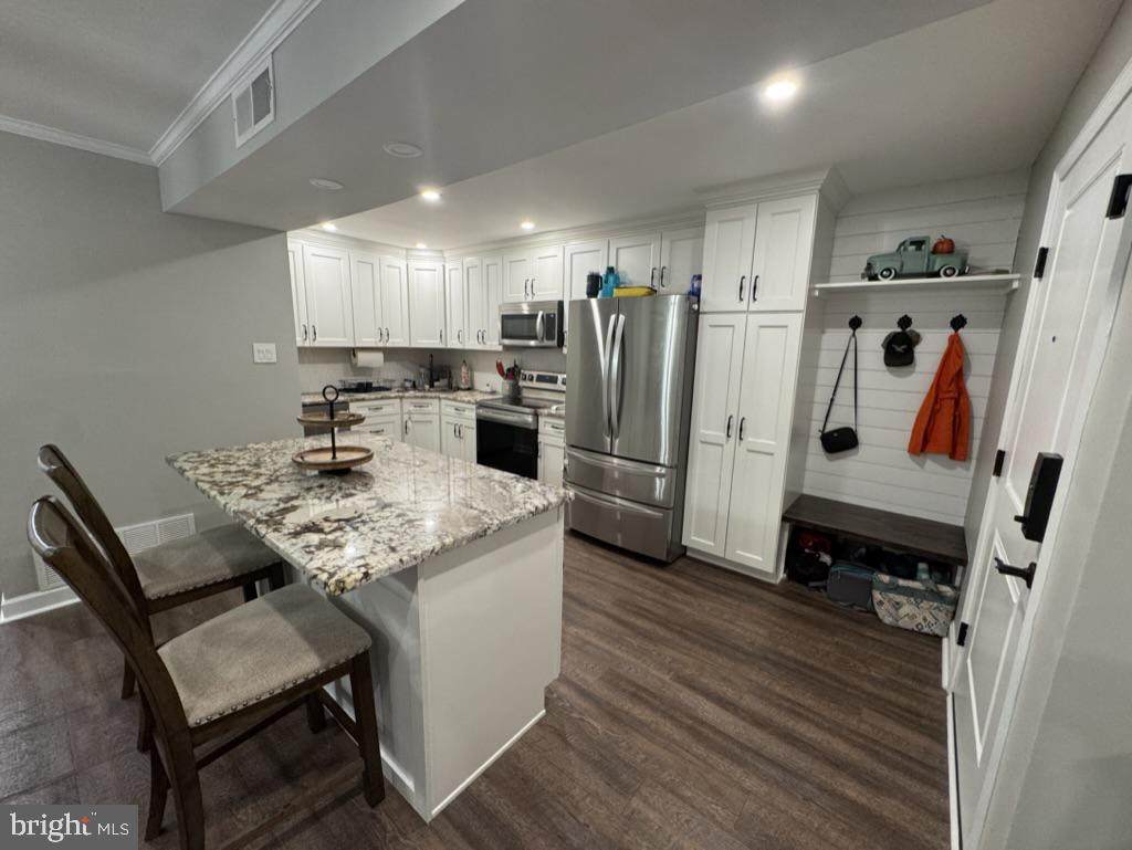 760-B Putnam Boulevard - Photo 1