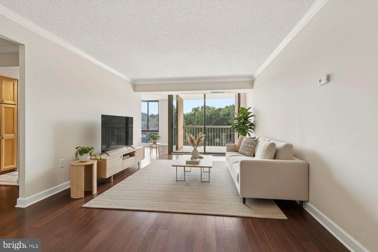 4500 Four Mile Run Drive - Photo 1