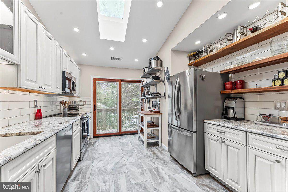 409 Pritchard Place - Photo 1