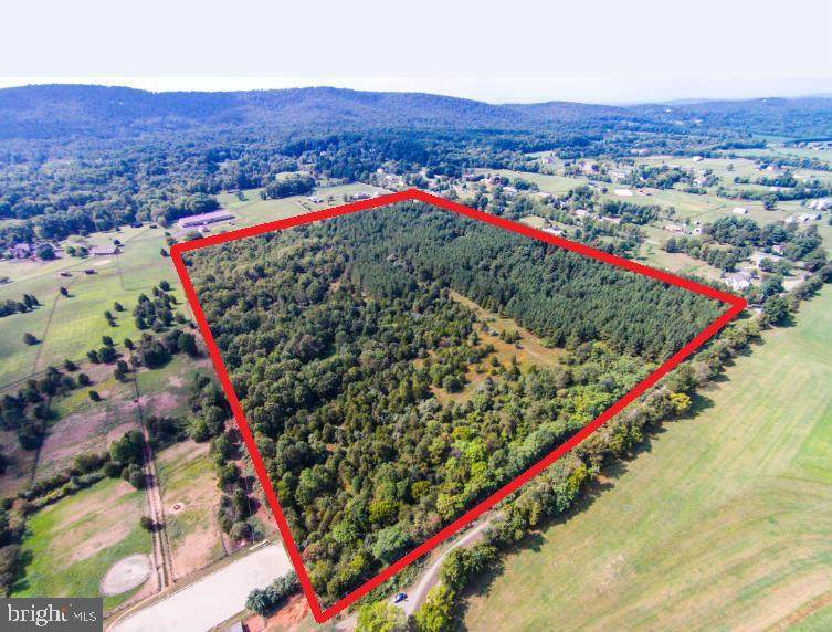 1590 Loudoun Drive - Photo 1