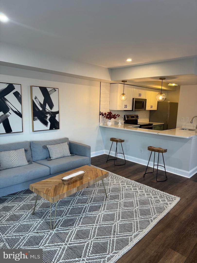 422 Park Place - Photo 1