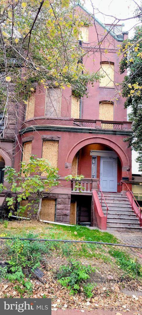 1113 Massachusetts Avenue - Photo 1