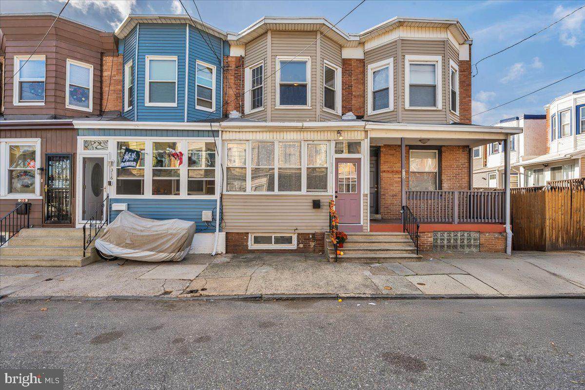 314 Warren Street - Photo 1