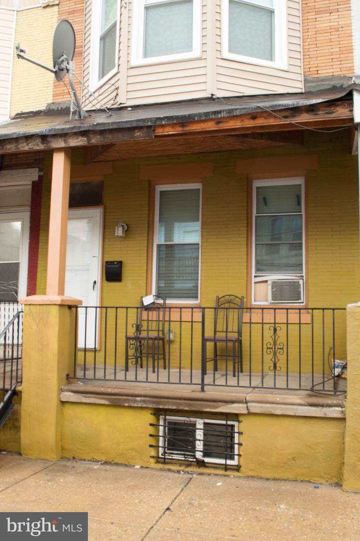 5513 Linmore Avenue - Photo 1